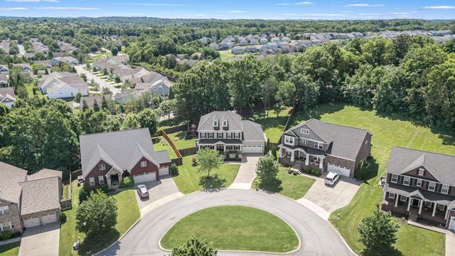 441 Valley Spring Dr, Mount Juliet, TN 37122