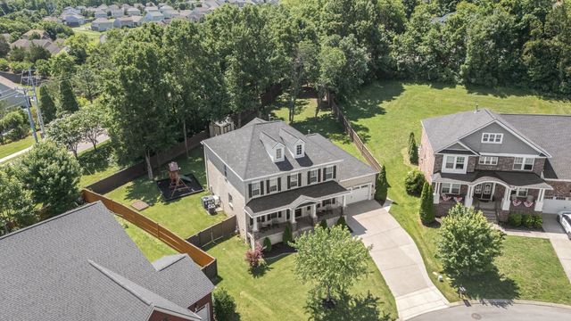 441 Valley Spring Dr, Mount Juliet, TN 37122