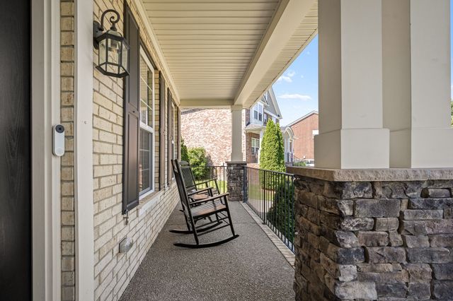 441 Valley Spring Dr, Mount Juliet, TN 37122