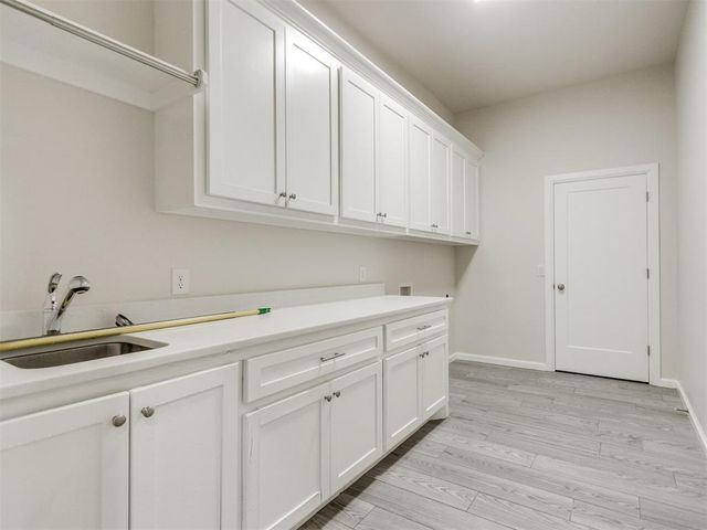 10917 Oaksplinter Lane, Oklahoma City, OK 73173