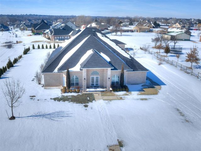 10917 Oaksplinter Lane, Oklahoma City, OK 73173