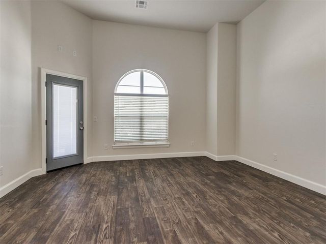 10917 Oaksplinter Lane, Oklahoma City, OK 73173