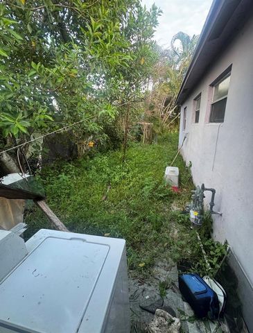 313 SW 15TH Terrace, Delray Beach, FL 33444