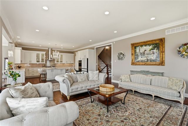 1690 Shelburne Ln, Squirrel Hill, PA 15217