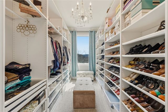 1690 Shelburne Ln, Squirrel Hill, PA 15217