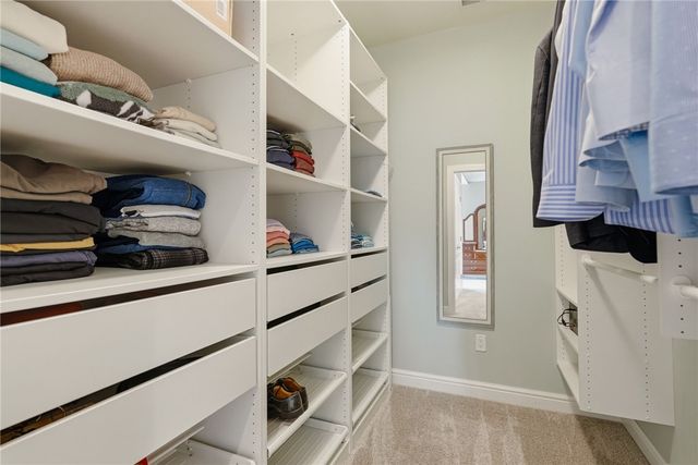 1690 Shelburne Ln, Squirrel Hill, PA 15217