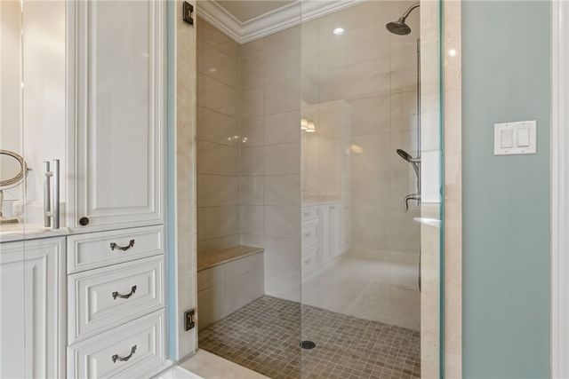 1690 Shelburne Ln, Squirrel Hill, PA 15217