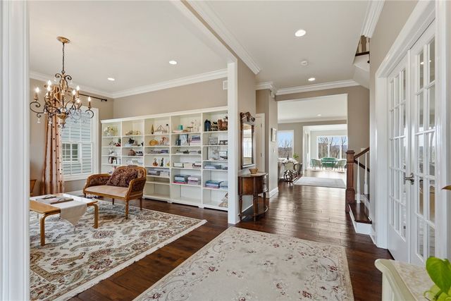 1690 Shelburne Ln, Squirrel Hill, PA 15217