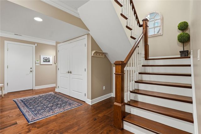 1690 Shelburne Ln, Squirrel Hill, PA 15217