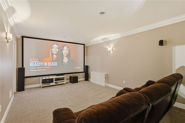 1690 Shelburne Ln, Squirrel Hill, PA 15217