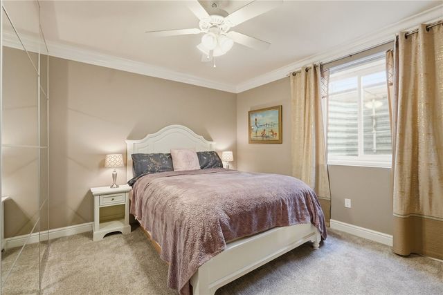 1690 Shelburne Ln, Squirrel Hill, PA 15217