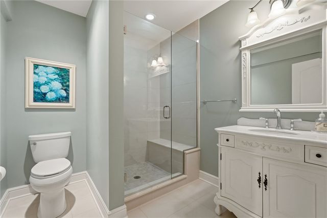 1690 Shelburne Ln, Squirrel Hill, PA 15217