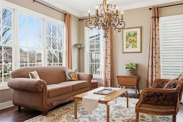 1690 Shelburne Ln, Squirrel Hill, PA 15217