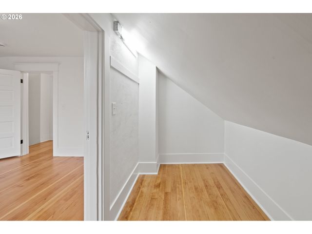 4511 N COMMERCIAL Ave, Portland, OR 97217