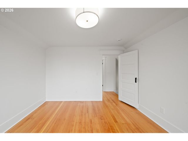 4511 N COMMERCIAL Ave, Portland, OR 97217