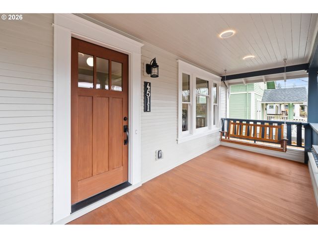 4511 N COMMERCIAL Ave, Portland, OR 97217