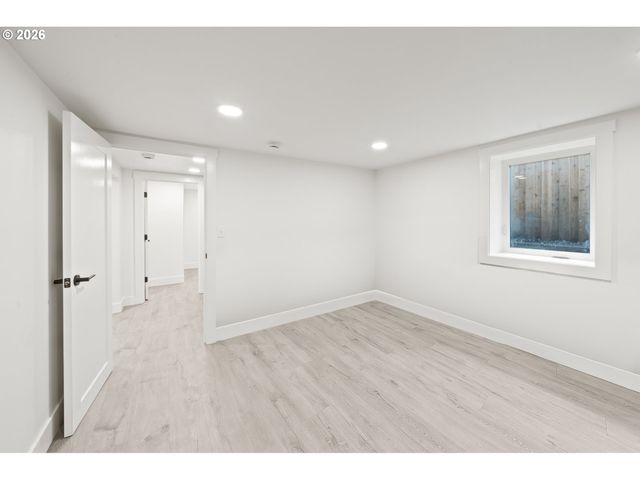 4511 N COMMERCIAL Ave, Portland, OR 97217