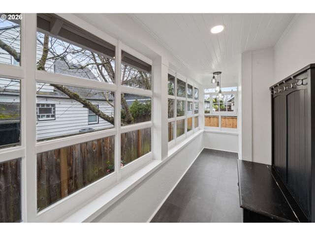 4511 N COMMERCIAL Ave, Portland, OR 97217