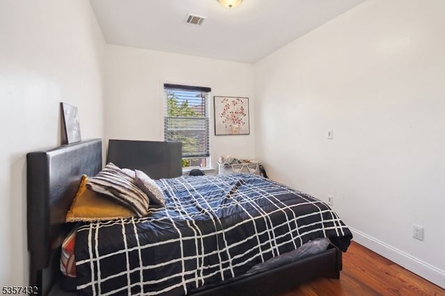 234 Lt Glenn Zamorski Dr, Elizabeth City, NJ 07206