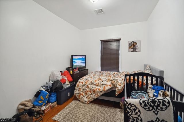 234 Lt Glenn Zamorski Dr, Elizabeth City, NJ 07206