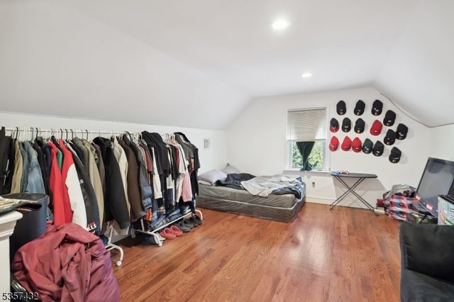234 Lt Glenn Zamorski Dr, Elizabeth City, NJ 07206