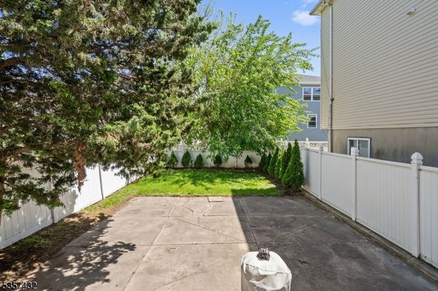 234 Lt Glenn Zamorski Dr, Elizabeth City, NJ 07206