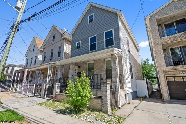 234 Lt Glenn Zamorski Dr, Elizabeth City, NJ 07206