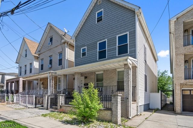 234 Lt Glenn Zamorski Dr, Elizabeth City, NJ 07206