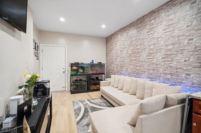 234 Lt Glenn Zamorski Dr, Elizabeth City, NJ 07206
