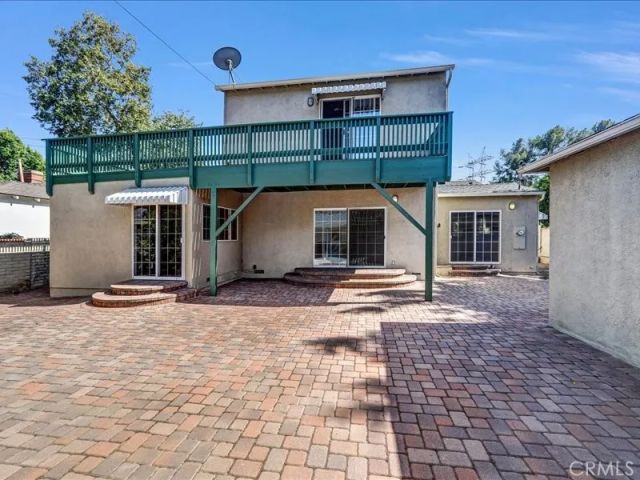 1315 W Valleyheart, Burbank, CA 91506