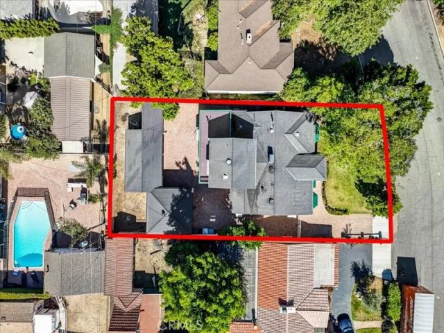 1315 W Valleyheart, Burbank, CA 91506