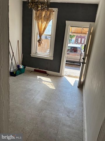 2507 N MUTTER ST, Philadelphia, PA 19133