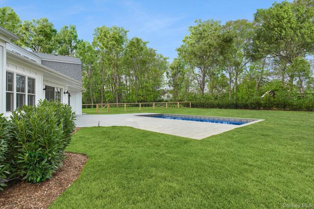 5 Pheasant Lane, Remsenburg, NY 11960