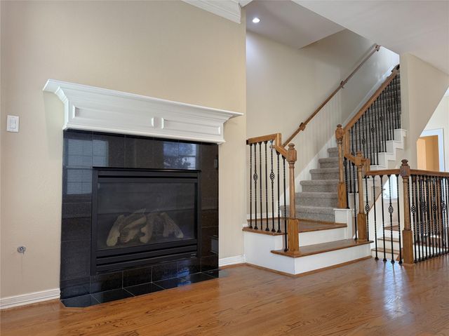 5305 Egbert C, Houston, TX 77007