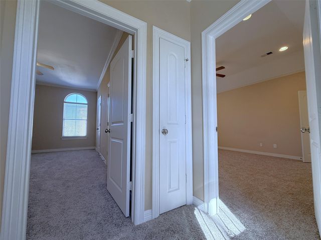 5305 Egbert C, Houston, TX 77007