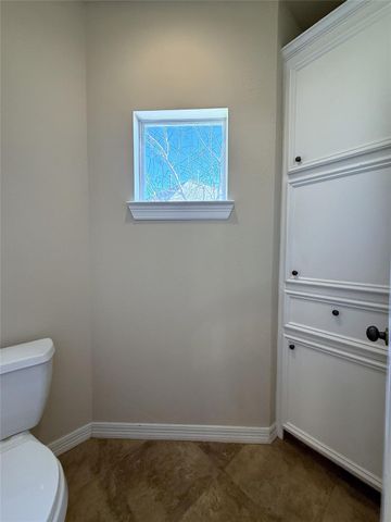 5305 Egbert C, Houston, TX 77007