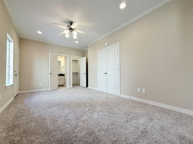 5305 Egbert C, Houston, TX 77007