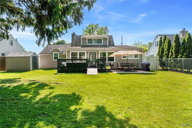 6 Fay Park Drive, Salina, NY 13212