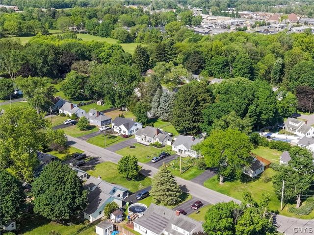 6 Fay Park Drive, Salina, NY 13212