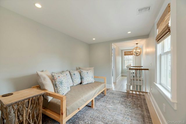 237 6th Street, Greenport, NY 11944