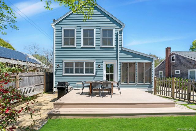 237 6th Street, Greenport, NY 11944