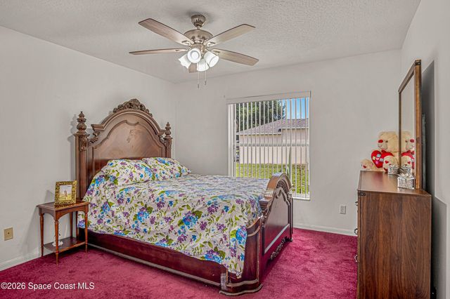 525 Justine Avenue NW, Palm Bay, FL 32907