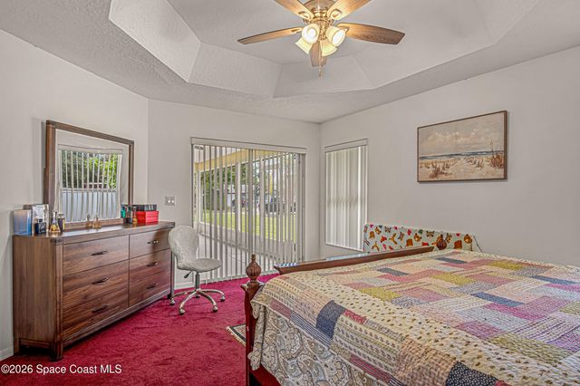 525 Justine Avenue NW, Palm Bay, FL 32907