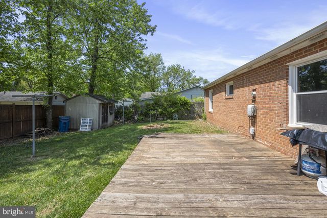 603 W CHURCH RD, Sterling, VA 20164