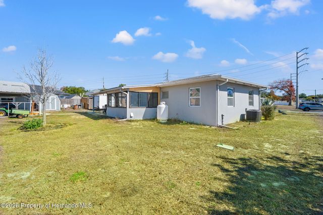 6634 N Pinehurst Drive, Spring Hill, FL 34606