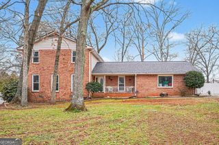 2571 Highland Golf Course Drive SE, Conyers, GA 30013