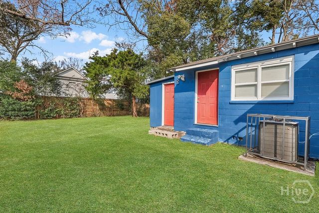 1513 Vine Street, Savannah, GA 31401