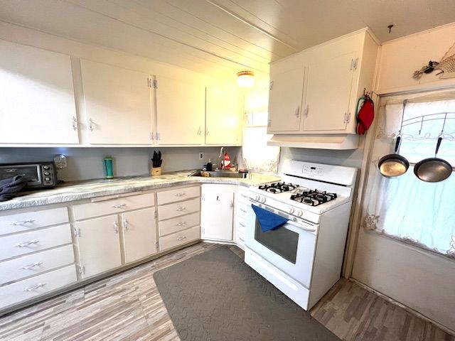 2038 Gregg Lane, Bullhead City, AZ 86442