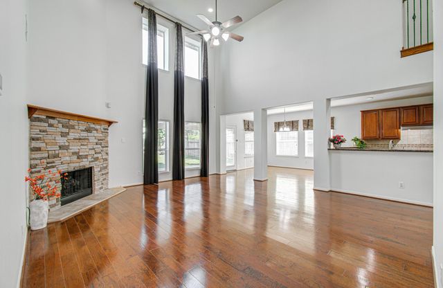 13610 Cypress Heath Ct, Cypress, TX 77429