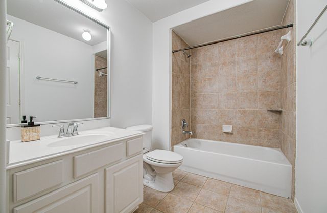13610 Cypress Heath Ct, Cypress, TX 77429